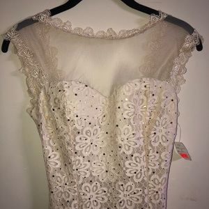 Long Sleeveless Formal Dress